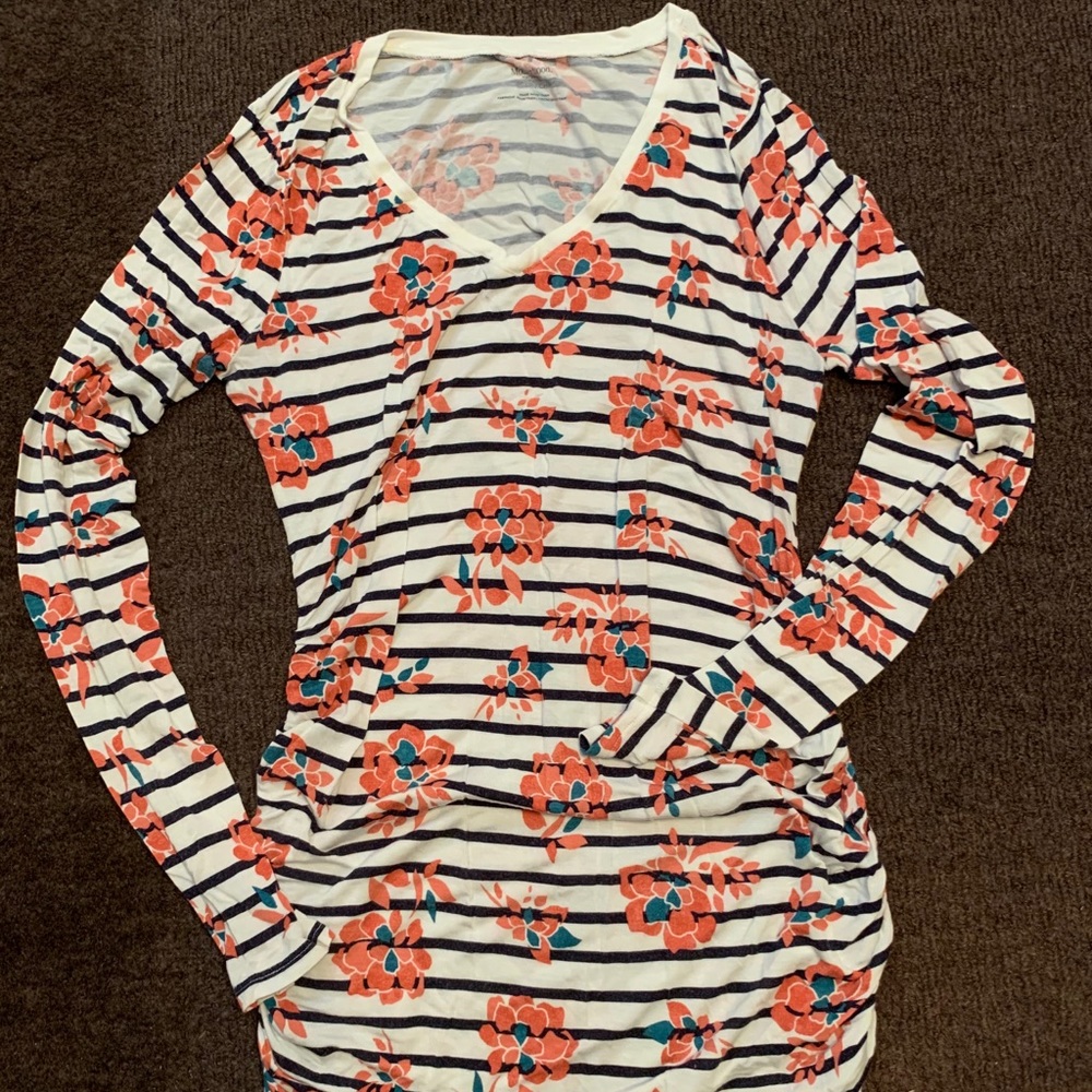 MATERNITY Side-rouched Long Sleeve Top